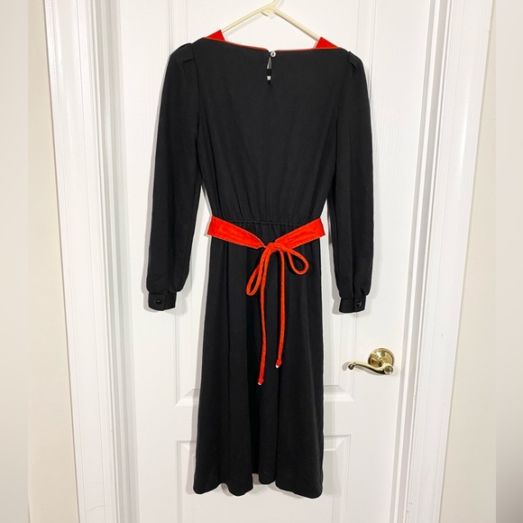 80s Two Tone Wool Blend Belted Knit Dress USA MADE Vintage Black Red 8 - Picture 2 of 8